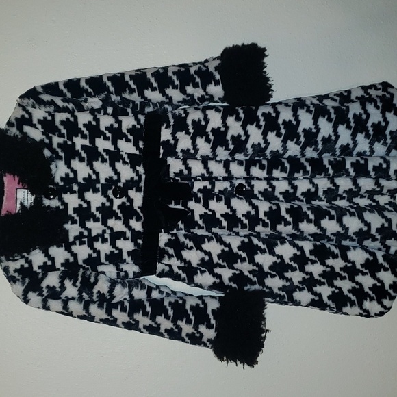 American Widgeon black and white soft fur button front coat - Picture 1 of 9